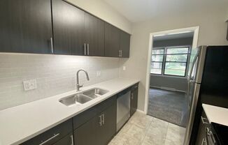 2 beds, 1 bath, $1,795, Unit 3110-3