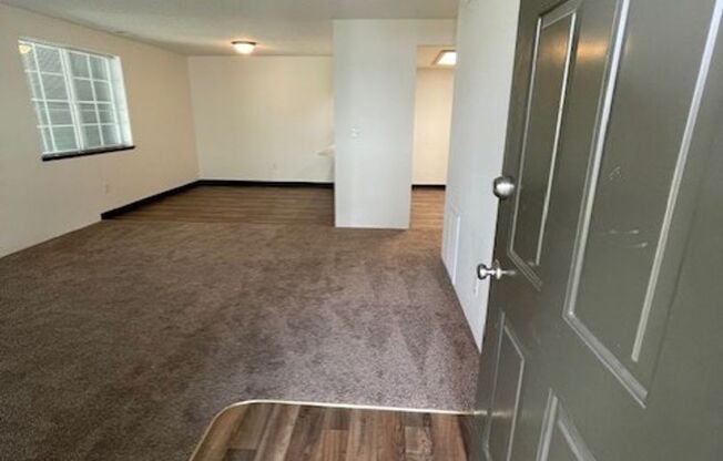 2 beds, 2 baths, 1,027 sqft, $1,450, Unit 39