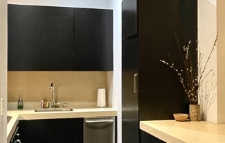 1 bed, 1 bath, 807 sqft, $7,500, Unit 6A