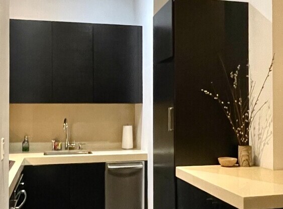 1 bed, 1 bath, 807 sqft, $7,500, Unit 6A