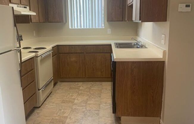 1 bed, 1 bath, 670 sqft, $1,250, Unit 225