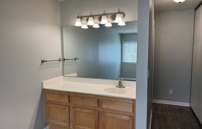 2 beds, 2 baths, 950 sqft, $2,860, Unit 1551O