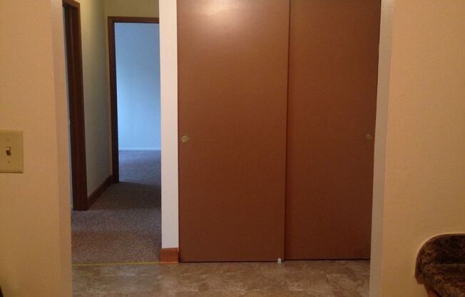 2 beds, 1 bath, 800 sqft, $1,019, Unit 8034 - 202