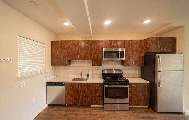 1 bed, 1 bath, 612 sqft, $2,416, Unit 205