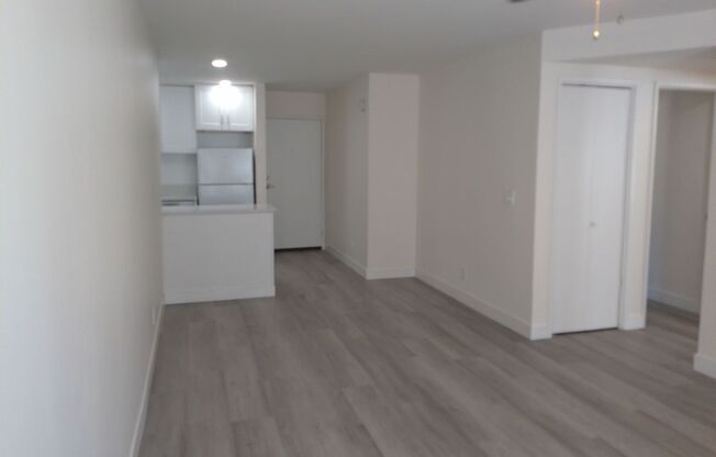 2 beds, 1 bath, 675 sqft, $2,595, Unit 101