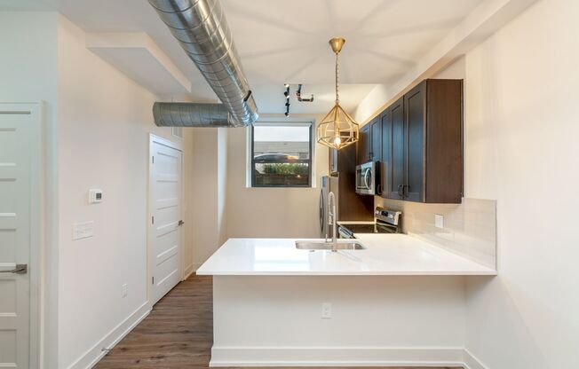2 beds, 2 baths, $2,084, Unit 875 Michigan Ave Apt. 103