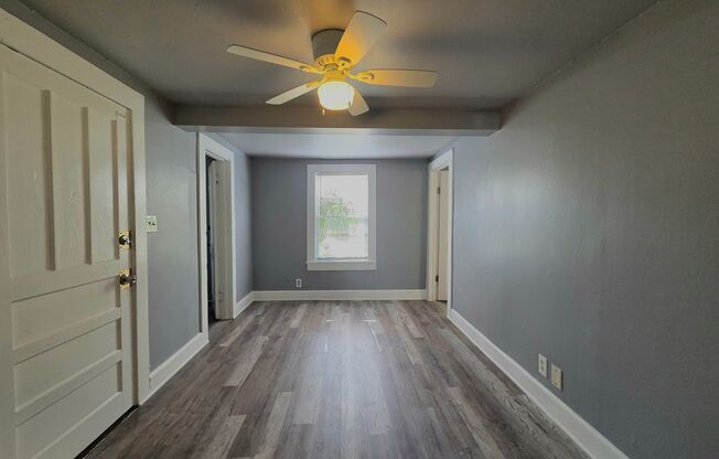 Charming 1 Bedroom - Downstairs  | 1 Bathroom Home in Prime Lakeland Location