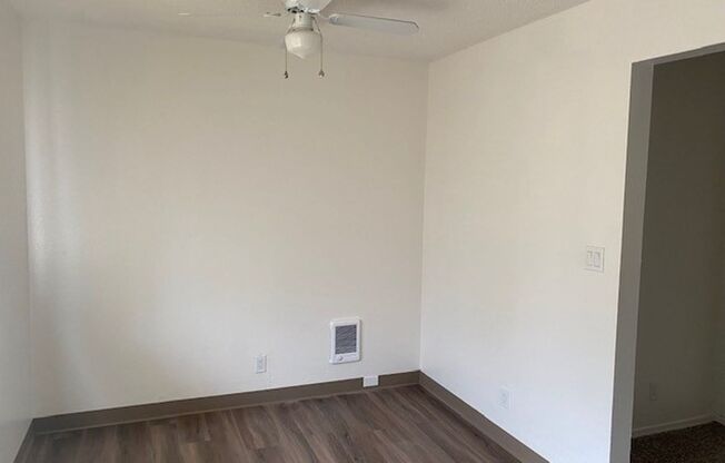 2 beds, 1 bath, 912 sqft, $1,295, Unit 2