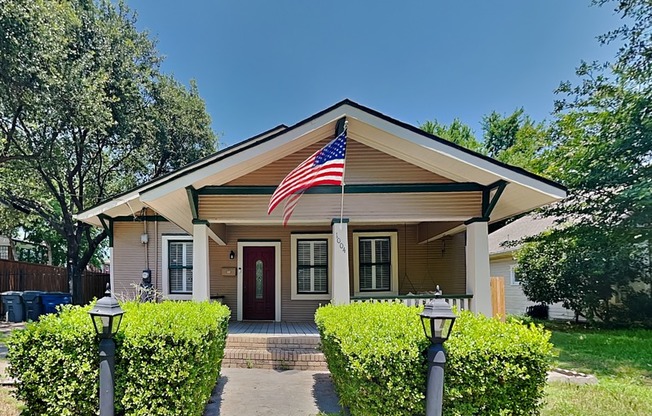 1004 MORELAND AVE