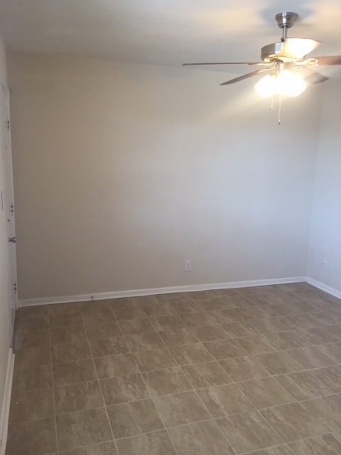 Willoughby Beach Flats - 1362