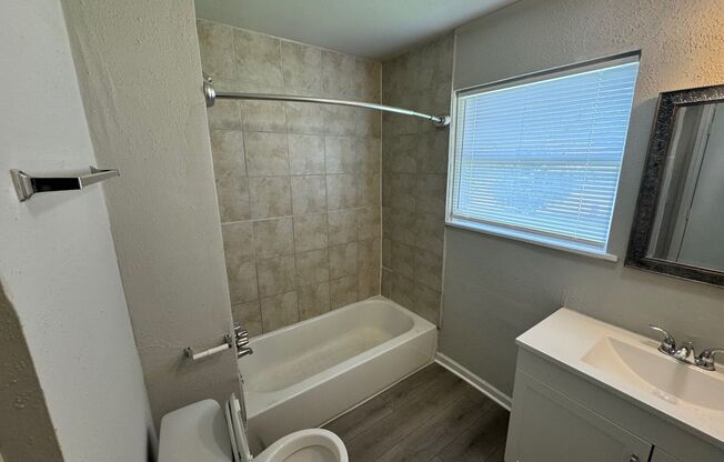 3 beds, 1 bath, $1,499