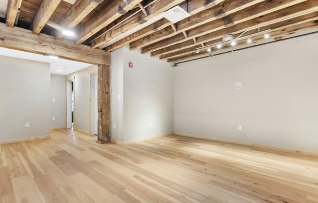 1 bed, 1 bath, 697 sqft, $2,725, Unit 131