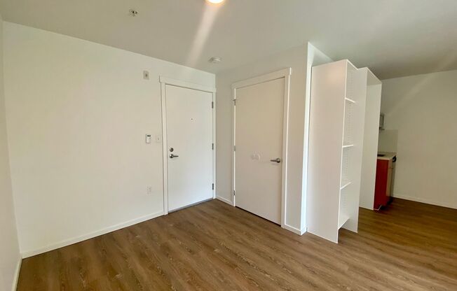 Studio, 1 bath, 180 sqft, $1,450, Unit 3315