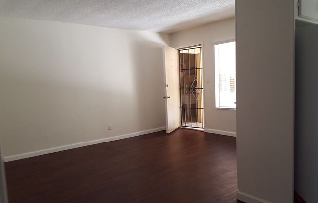 El Diamante Apts