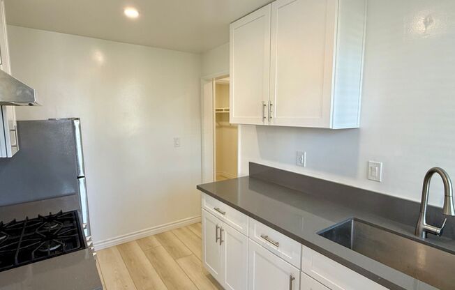 Studio, 1 bath, 230 sqft, $1,995, Unit 0221-50