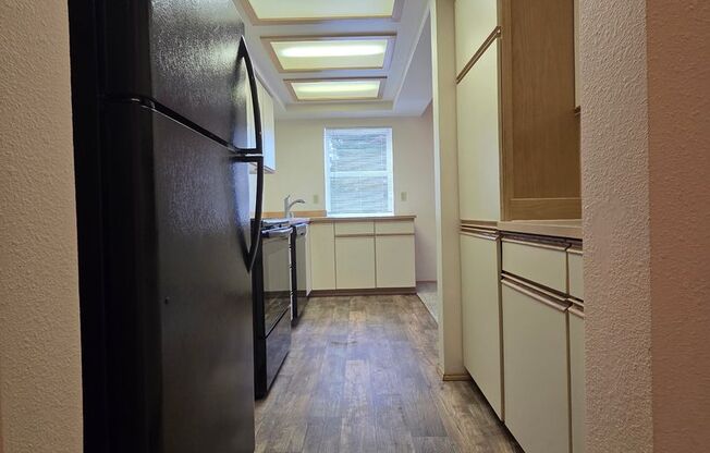 5911 200 ST SW
