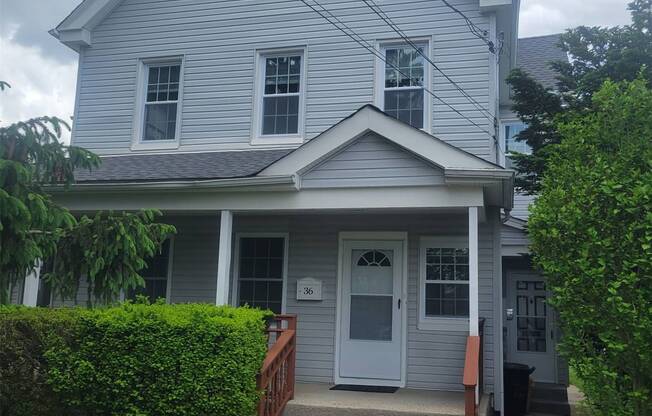 36 LEE AVE