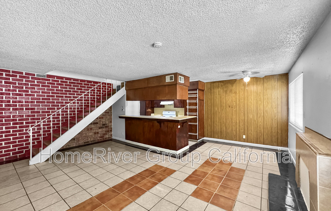100 Nedra Ct