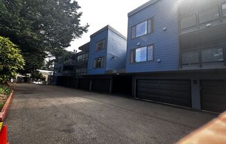 2 Bedroom 1 Bath Burien Condo 995sf, Fireplace, Balcony, One Car Garage with Storage