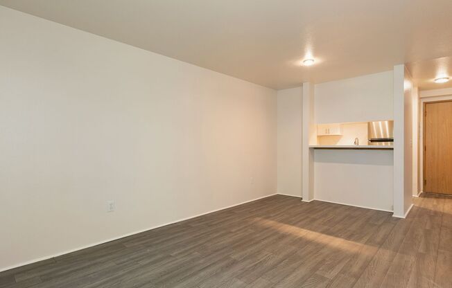 1 bed, 1 bath, 590 sqft, $1,450, Unit 208