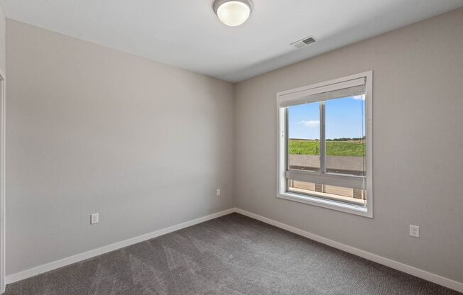 3 beds, 2 baths, 1,334 sqft, $1,500, Unit 116