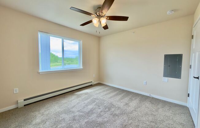 1 bed, 1 bath, 743 sqft, $1,499, Unit EC 4242-03