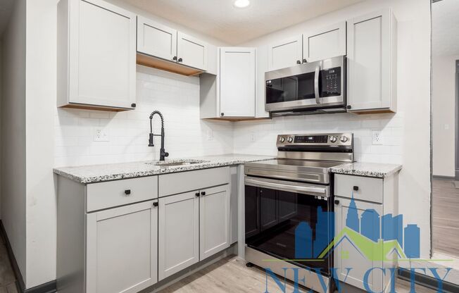 2 beds, 1 bath, $1,354