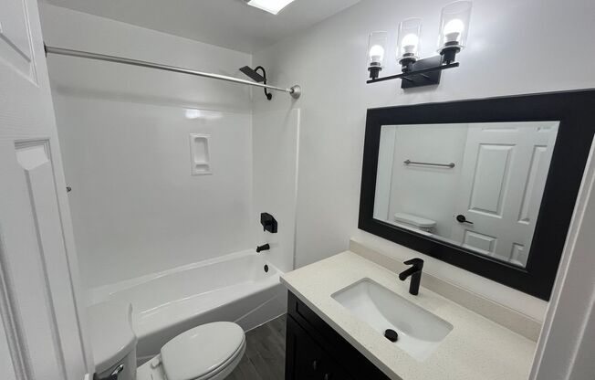 2 beds, 2 baths, 390 sqft, $2,898, Unit 208