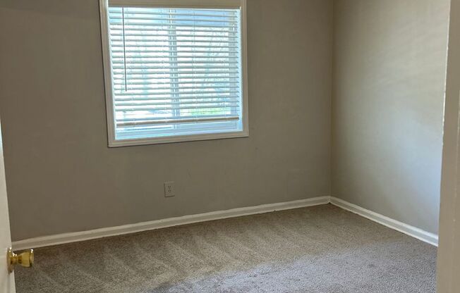 1 bed, 1 bath, 575 sqft, $1,189, Unit 43