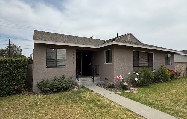 Beautiful 3 Bedroom, 2 Bathroom Granada Hills Home with Detached Garage!