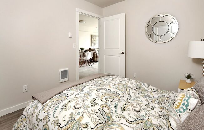 1 bed, 1 bath, 647 sqft, $1,660, Unit 216