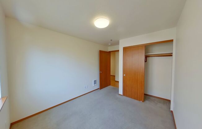 2 beds, 1 bath, $1,595, Unit 207