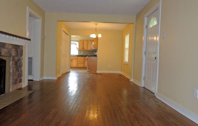 3 beds, 1 bath, $1,695