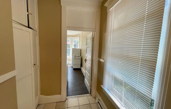 Studio, 1 bath, 339 sqft, $795, Unit 2