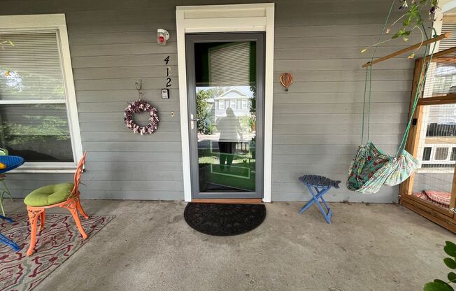 Adorable Duplex Near Downtown Loveland