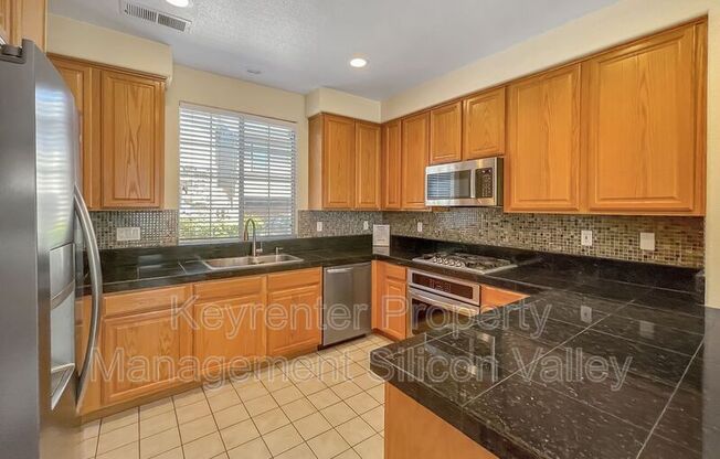 3073 RUBINO CIR