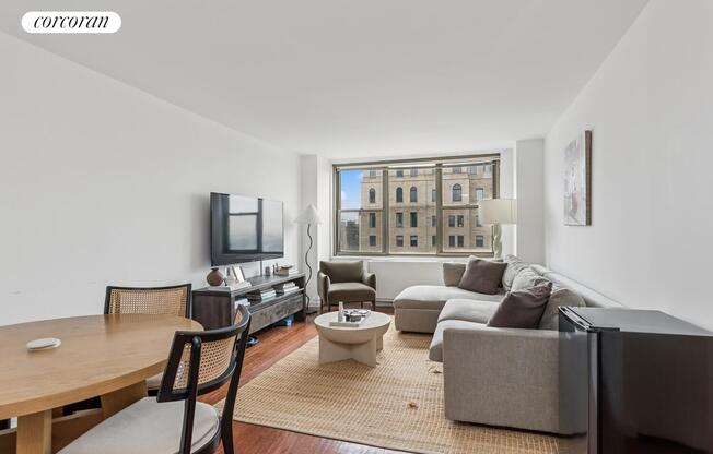 1 bed, 1 bath, 625 sqft, $5,000, Unit PHD