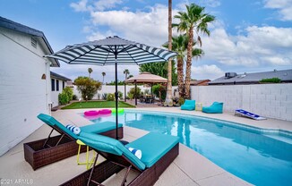 3429 E POINSETTIA DR