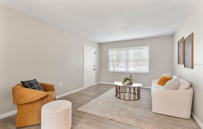 Updated beautiful 2/1 condo