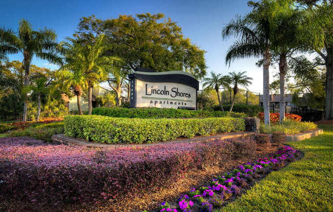 Enjoy an outdoor lifestyle at Lincoln Shores, nestled in the Gateway area of northern St. Petersburg, Florida.