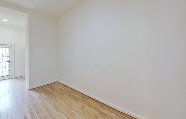 2 beds, 2 baths, 1,000 sqft, $1,799, Unit 22-1