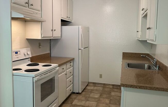 460 Monterey Boulevard