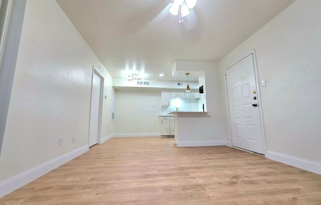 1 bed, 1 bath, 617 sqft, $899, Unit 1215