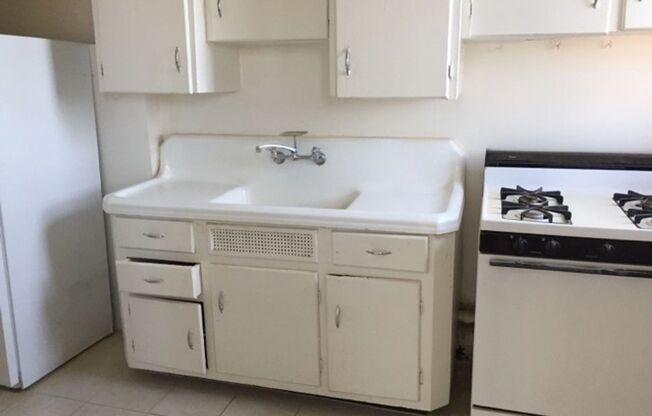 2 beds, 2 baths, 775 sqft, $1,875, Unit 610