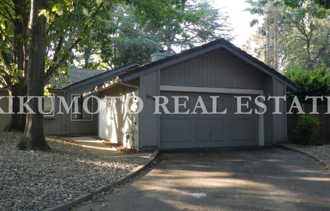 3 Bedrooms, 2 Baths Half-plex in Greenhaven