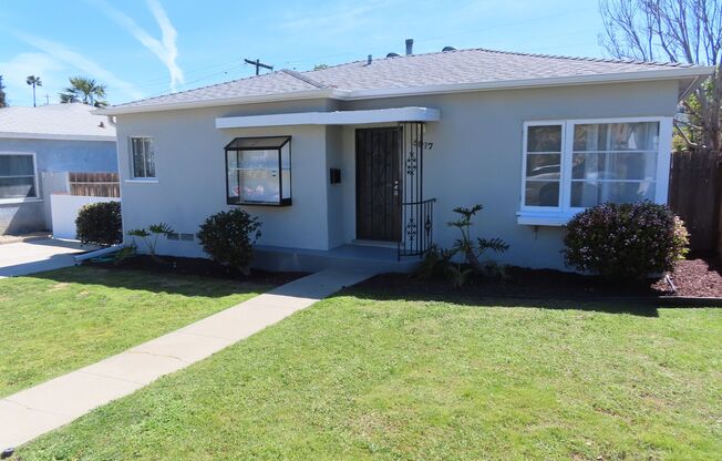 Three Bedroom House with Huge Bonus Room