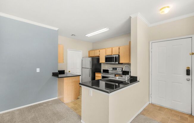 2 beds, 2 baths, $1,595, Unit # 822