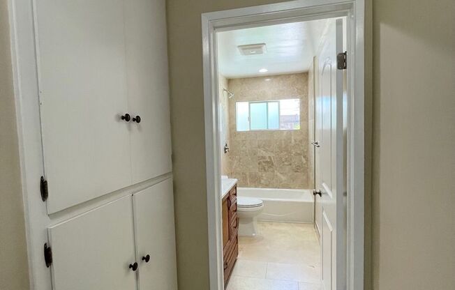 Stunning 4+2 West Hills Home Completely Redone!