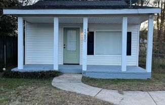 Super Cute Downtown 2 Bedroom House!