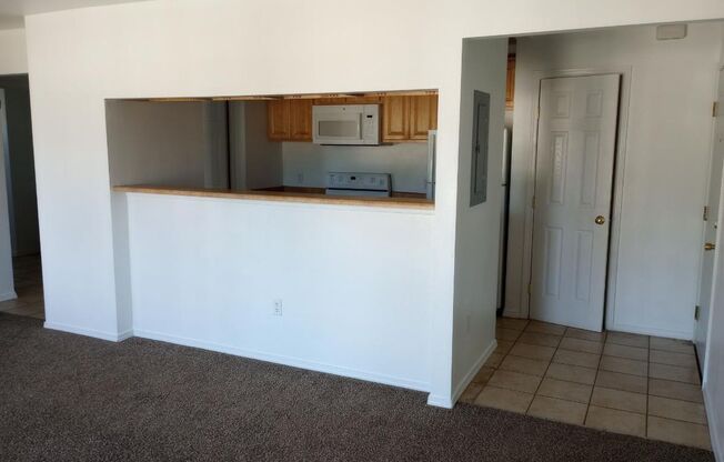 1 bed, 1 bath, 671 sqft, $1,250, Unit 209